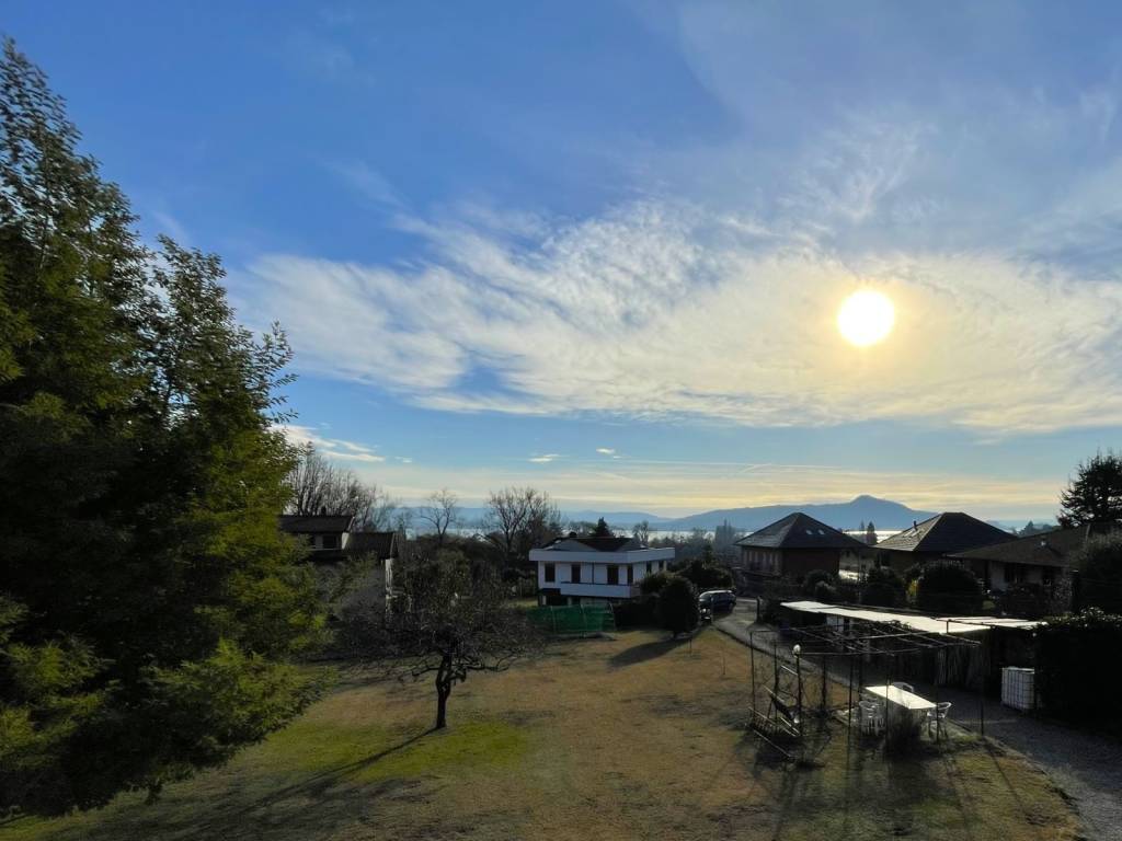 Villa a Lesa in Via al Nivolè - Foto 2