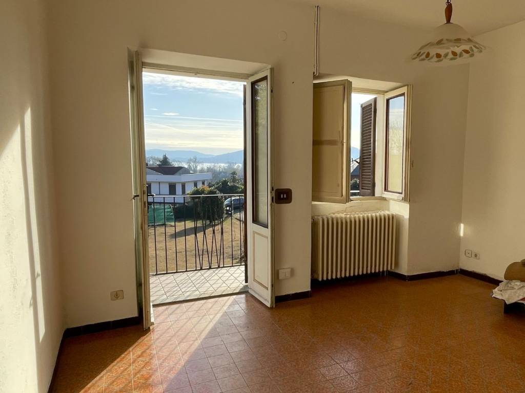 Villa a Lesa in Via al Nivolè - Foto 5