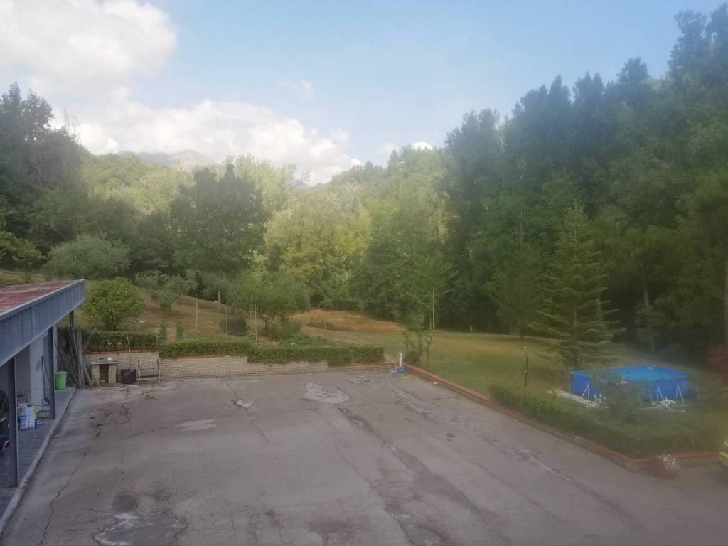 Villa a Teramo in Strada Statale Piceno Aprutina - Foto 3