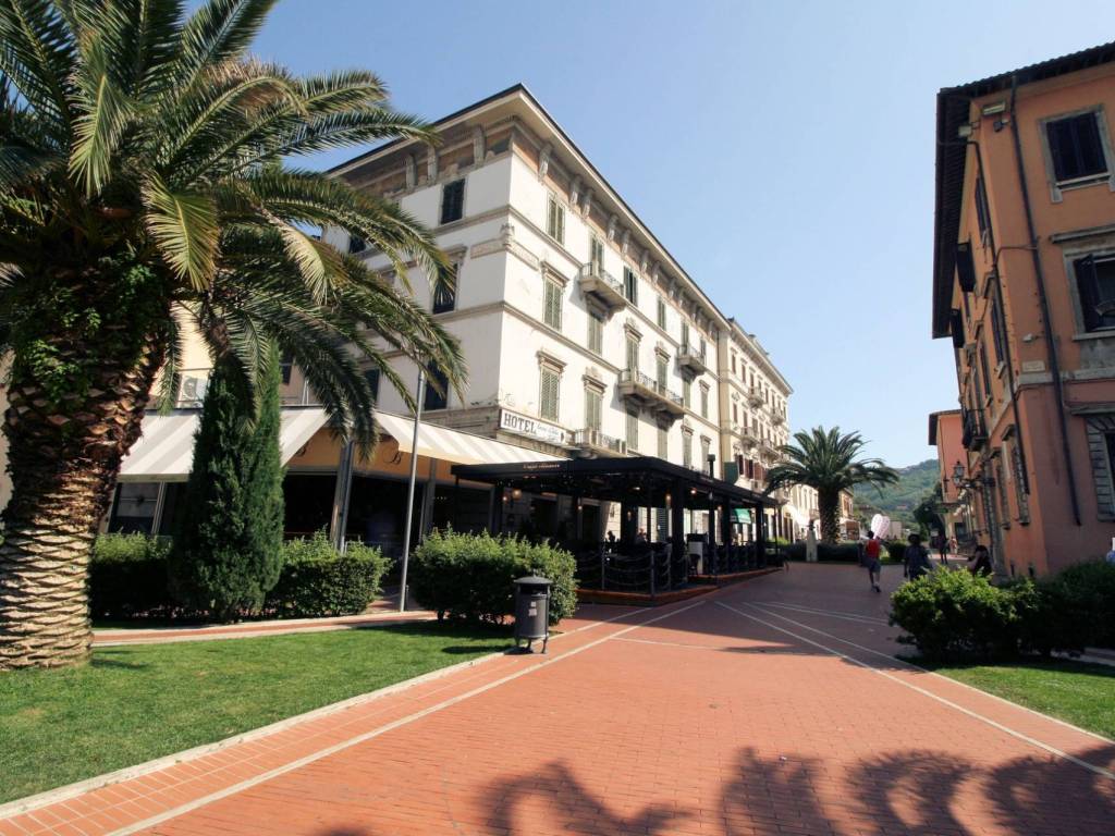 Palazzo / stabile a Montecatini-terme in via marruota - Foto 2