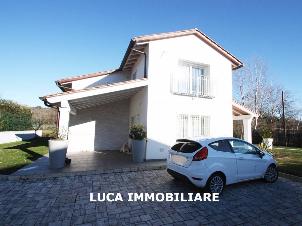 Villa a Buggiano in Via Pistoiese, 27 - Foto 2