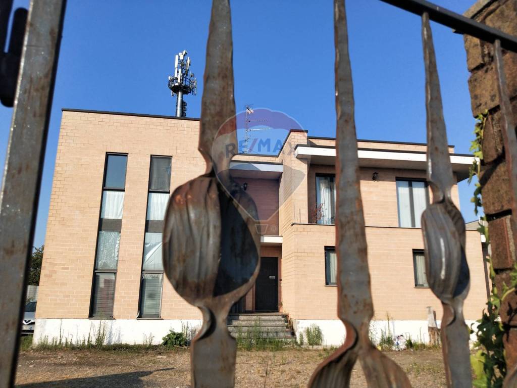 Casa indipendente a Novara in via mattei, 34 - Foto 2