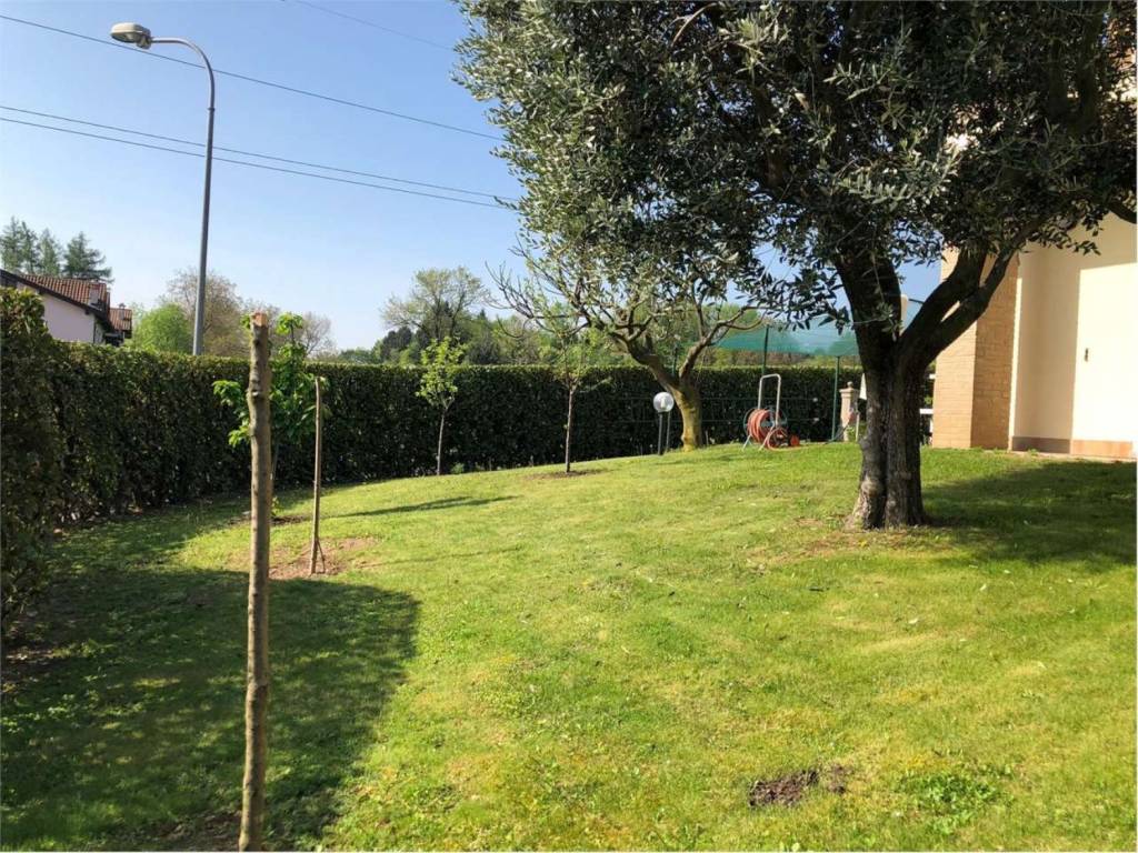 Villa a Albavilla in Via Per Carcano S.N.C. - Foto 4