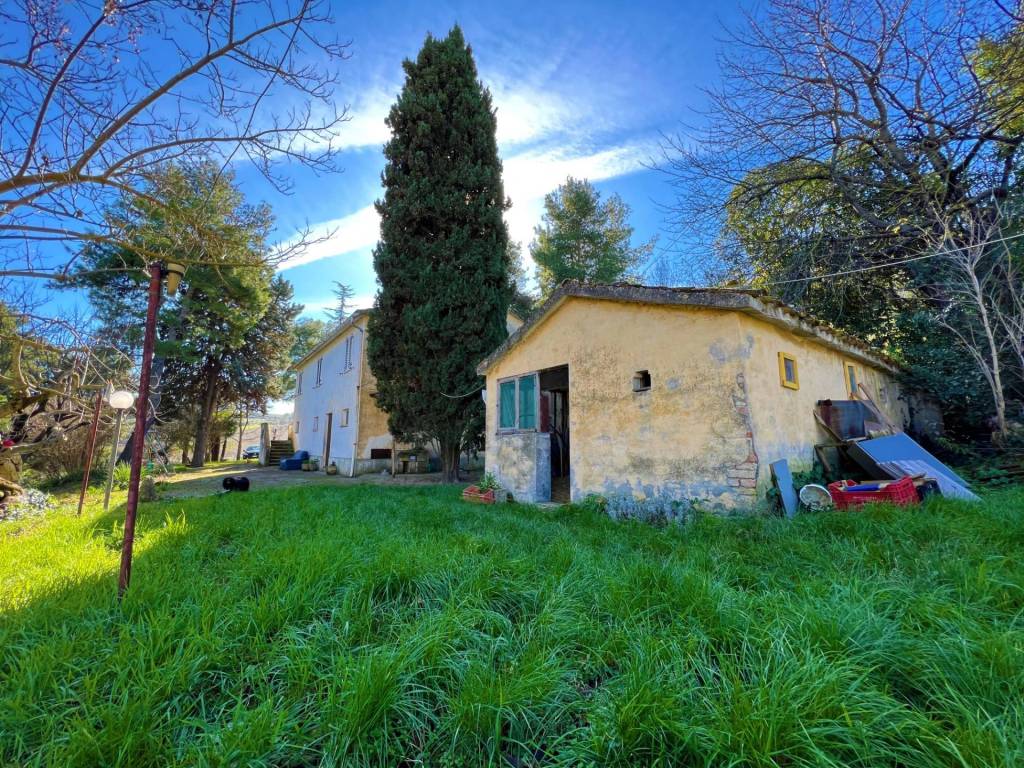 Rustico / casale a Fermo in contrada ponte sant'antonio - Foto 4