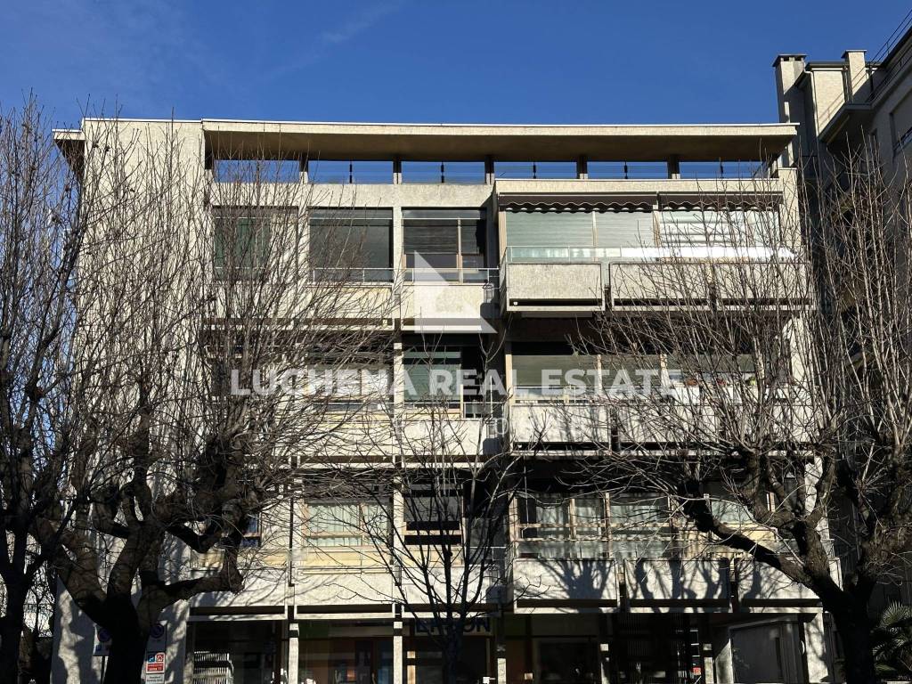 Appartamento a Como in Viale Fratelli Rosselli, 24 - Foto 2