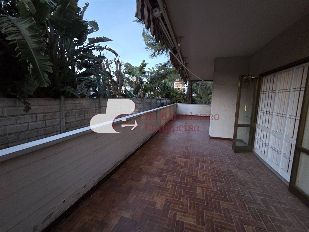 Villa a Bari in Corso Alcide De Gasperi - Foto 3