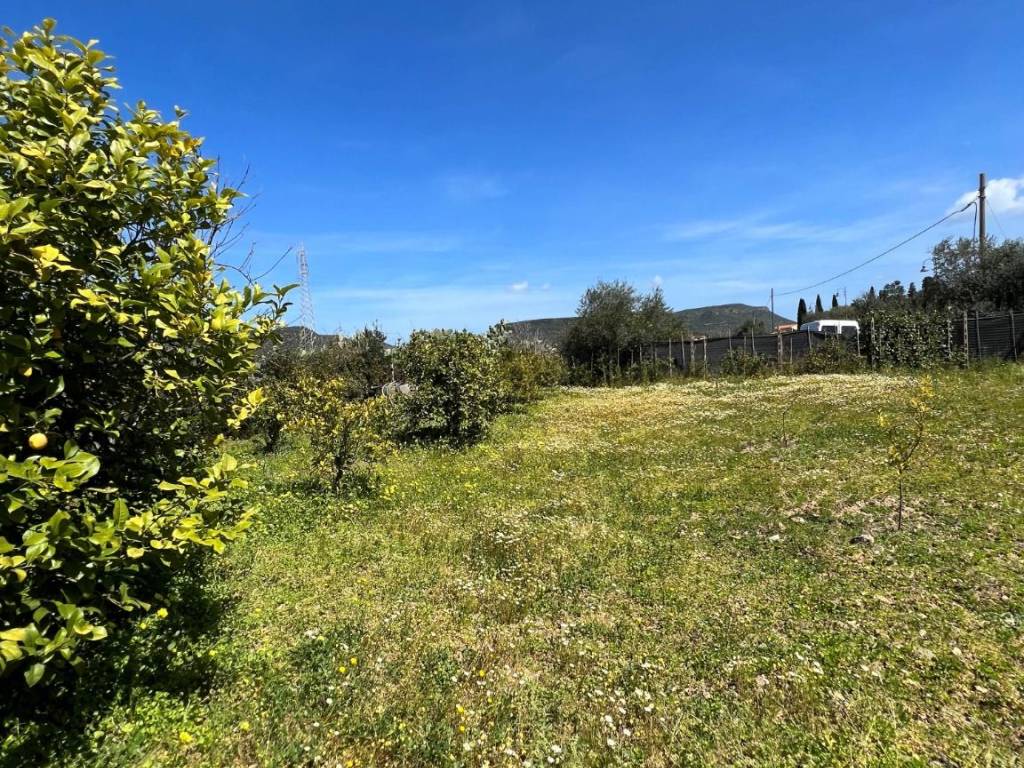 Terreno a Villaperuccio in Via Camposanto - Foto 4