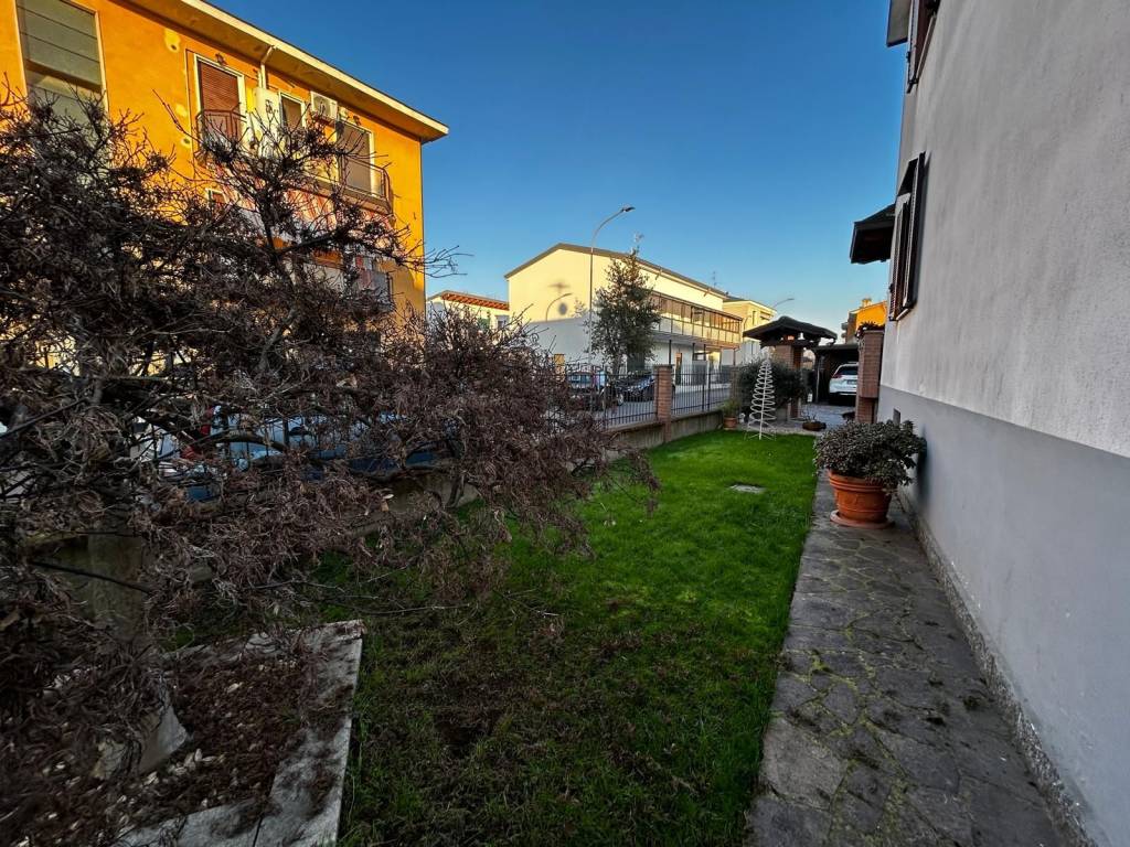 Villetta a schiera a Lodi vecchio in Via Dante Alighieri - Foto 3