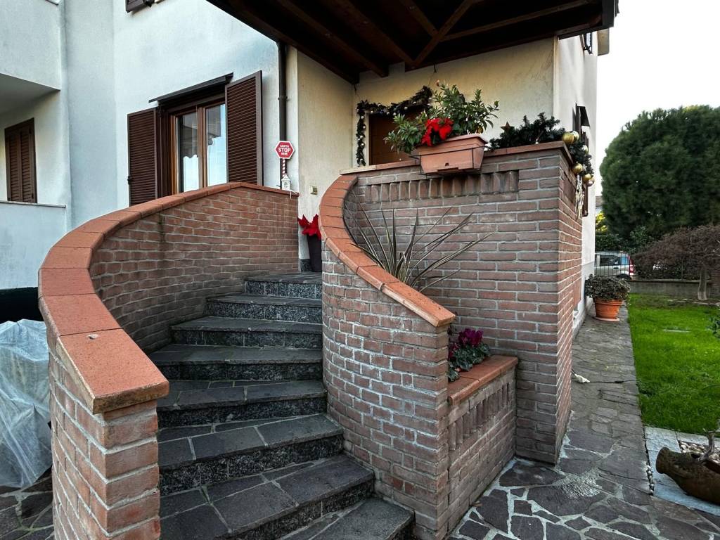 Villetta a schiera a Lodi vecchio in Via Dante Alighieri - Foto 5