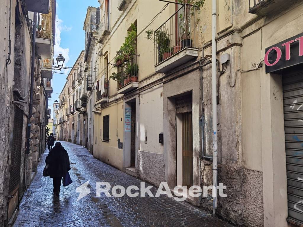 Appartamento a Catanzaro in Via Giuseppe Poerio - Foto 4