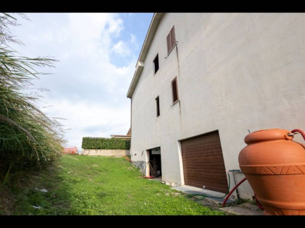 Villa a Soveria simeri in Via Roberto Niederer - Foto 5