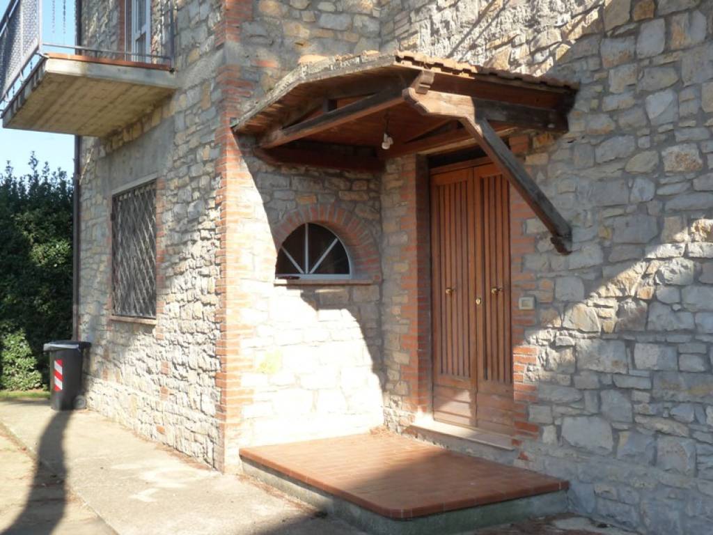 Villa a Castiglione del lago in Via Friuli - Foto 2