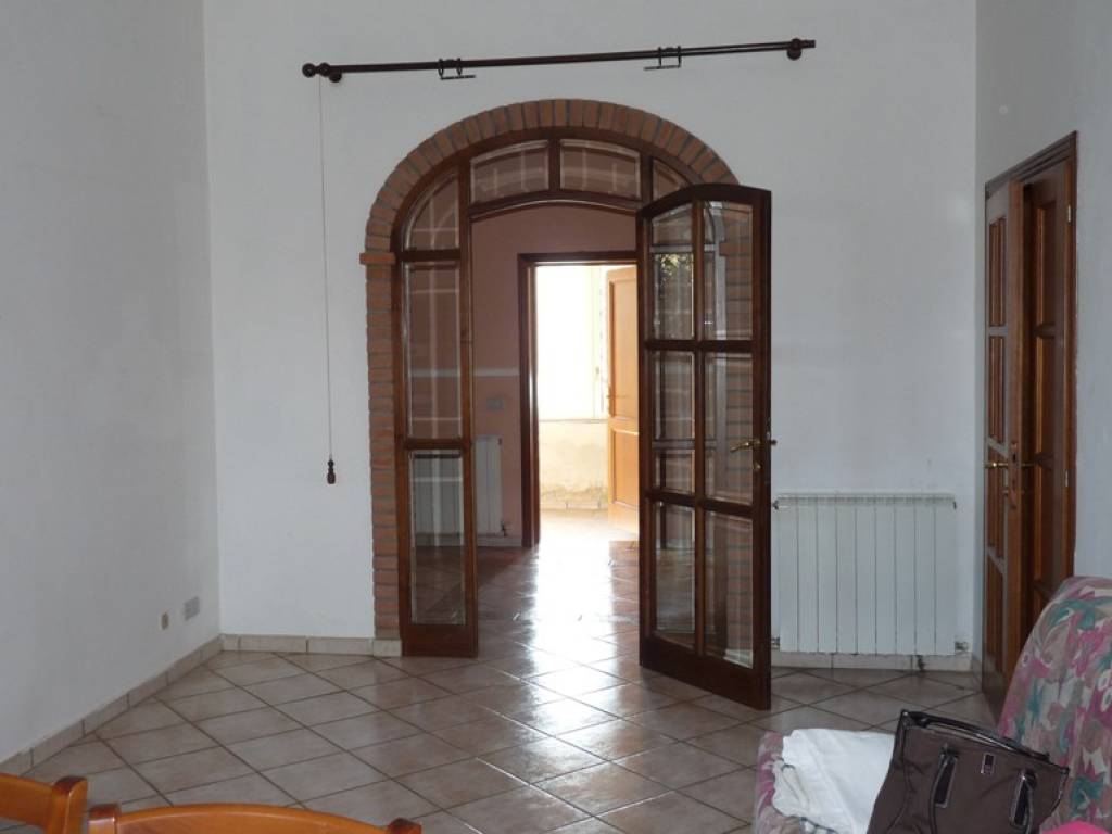 Villa a Castiglione del lago in Via Friuli - Foto 3