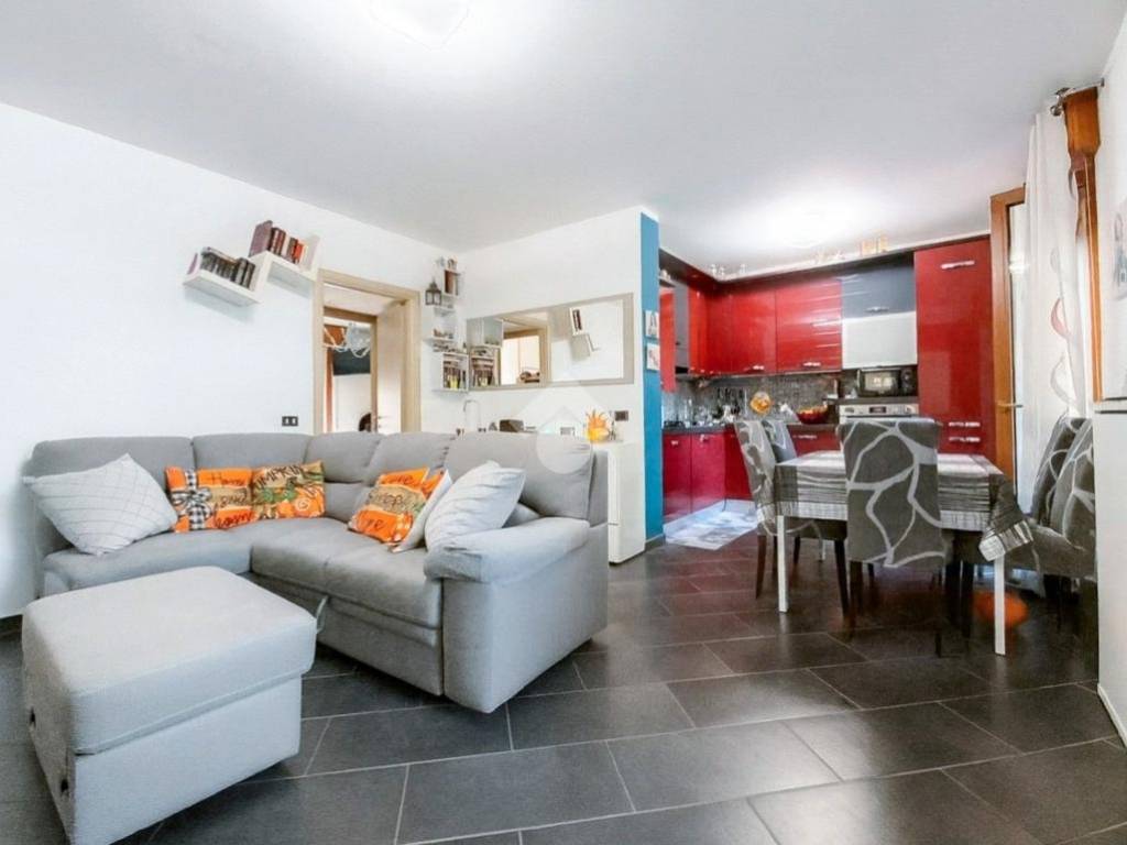 Appartamento a Asso in Via Alcide De Gasperi, 2 - Foto 4