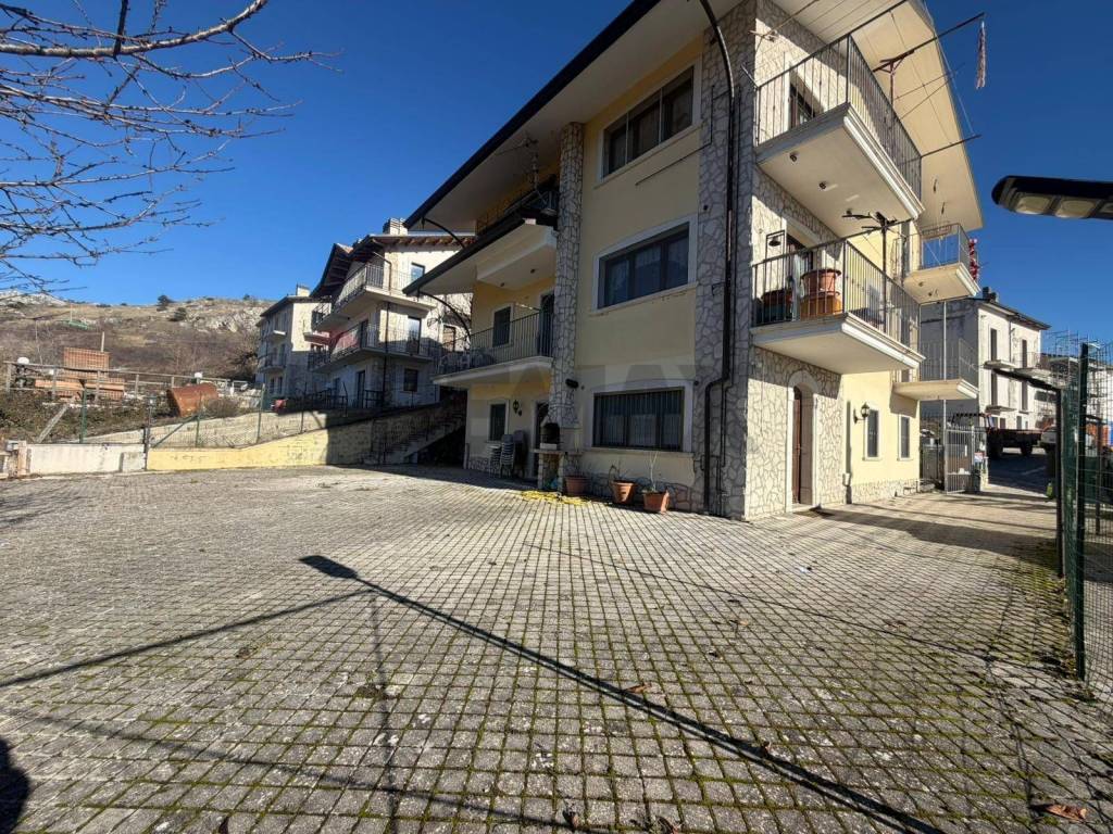 Appartamento a Castel di sangro in Via Sopra la fontana - Foto 4