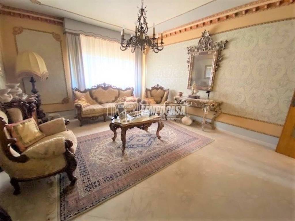 Appartamento a Foggia in Viale Luigi Pinto - Foto 5