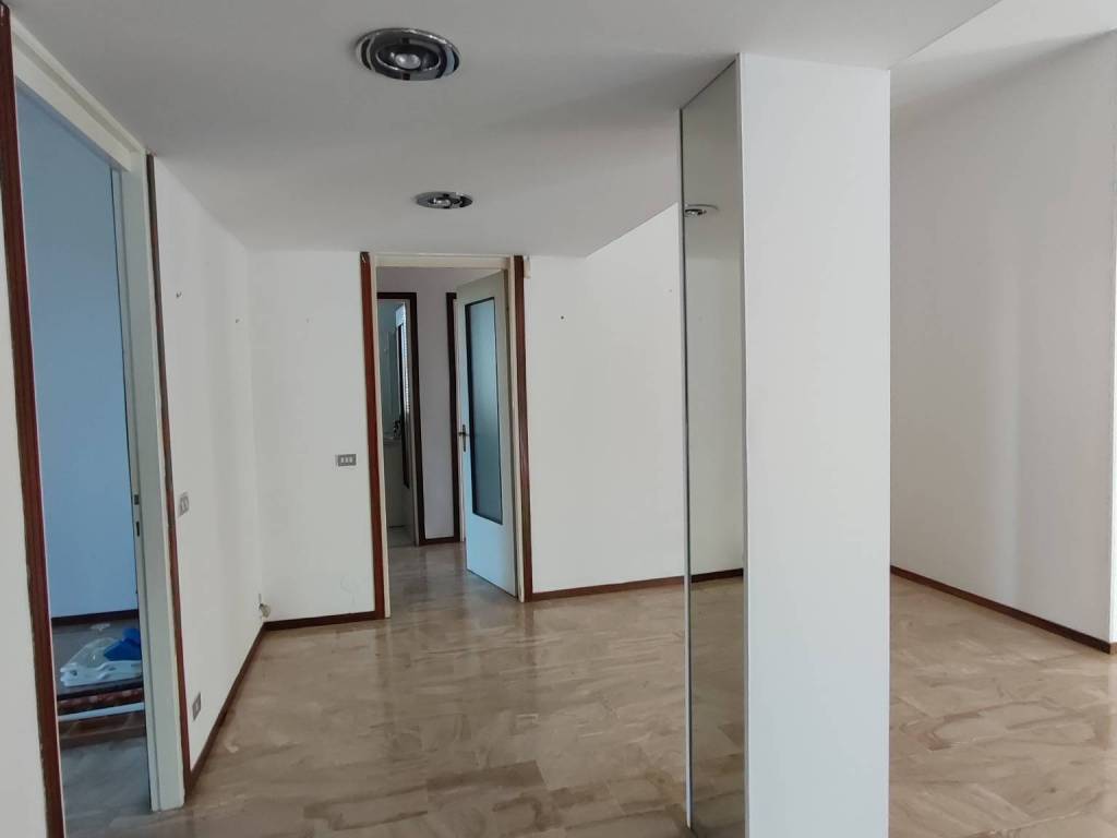 Appartamento a Pavia in Via Filippo Turati - Foto 4