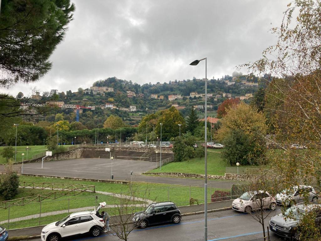 Appartamento a Bergamo in Via Damiano Chiesa - Foto 2