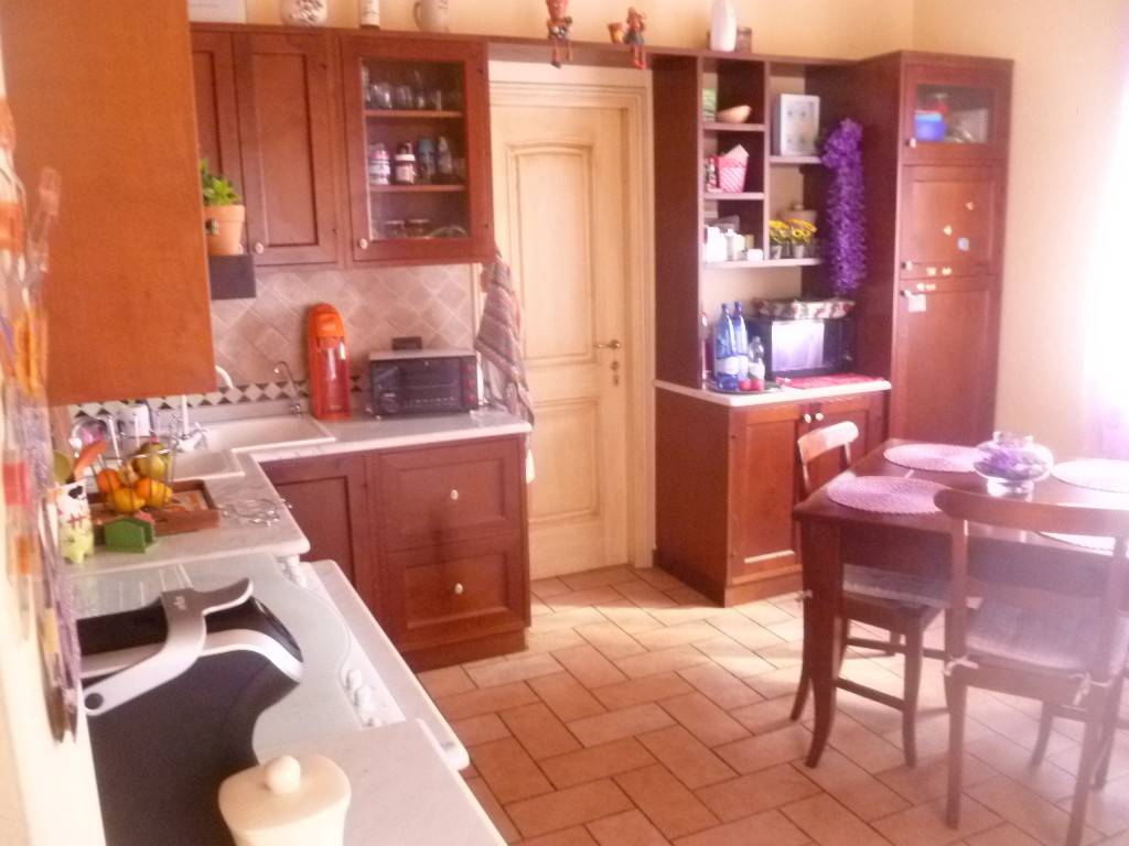 Villa a Castiglione del lago in Strada Statale del Trasimeno Inferiore - Foto 5