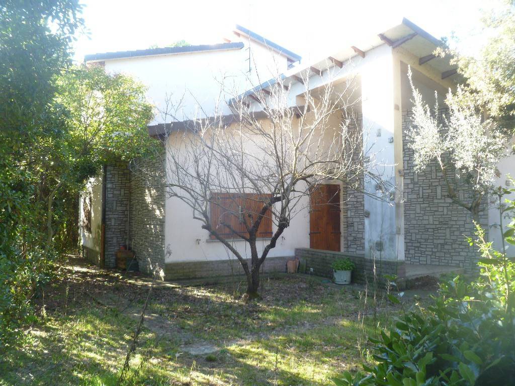 Villa a Castiglione del lago in Via Lungolago - Foto 4