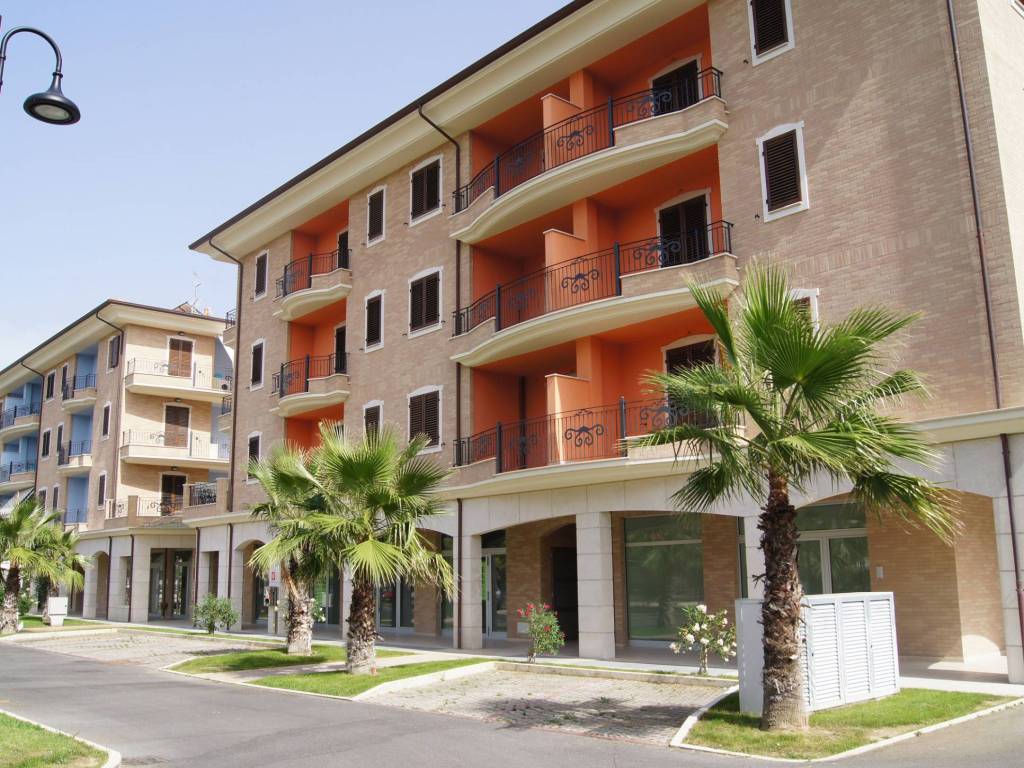 Immobile a Spinetoli in Strada Statale Via Salaria - Foto 3