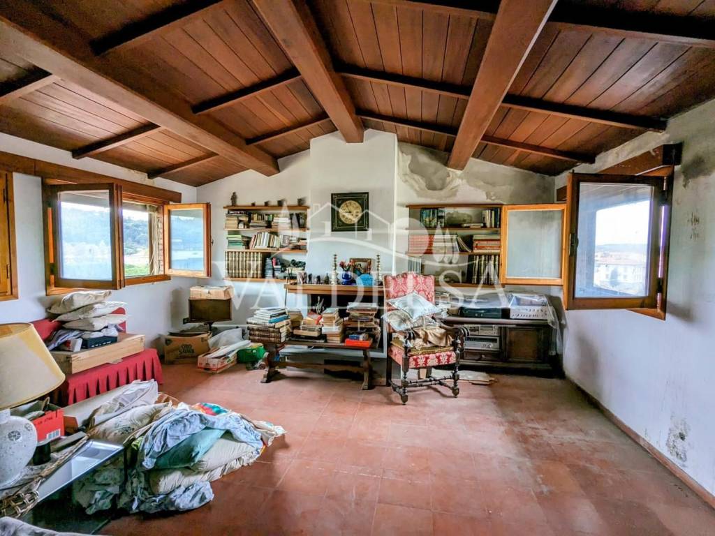Casa indipendente a Poggibonsi in Viale Giuseppe Garibaldi - Foto 4