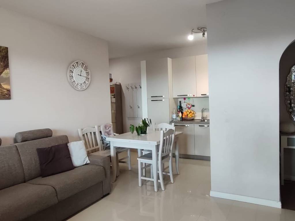 Appartamento a Aprilia in Via Eduardo De Filippo - Foto 3