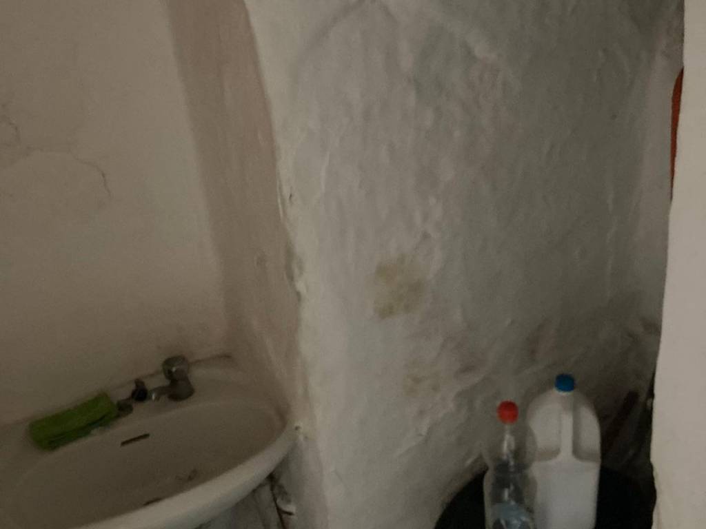 Casa indipendente a Ceglie messapica in Via Vico II Colucci - Foto 5