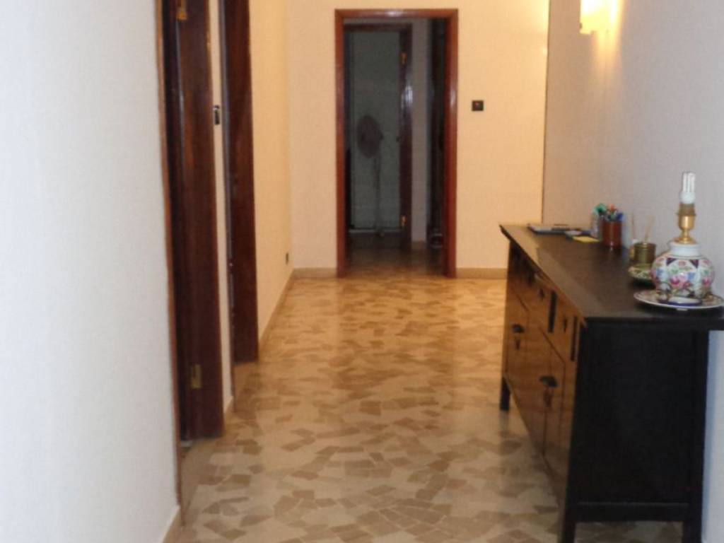 Appartamento a Ferrara in Via degli Armari - Foto 2