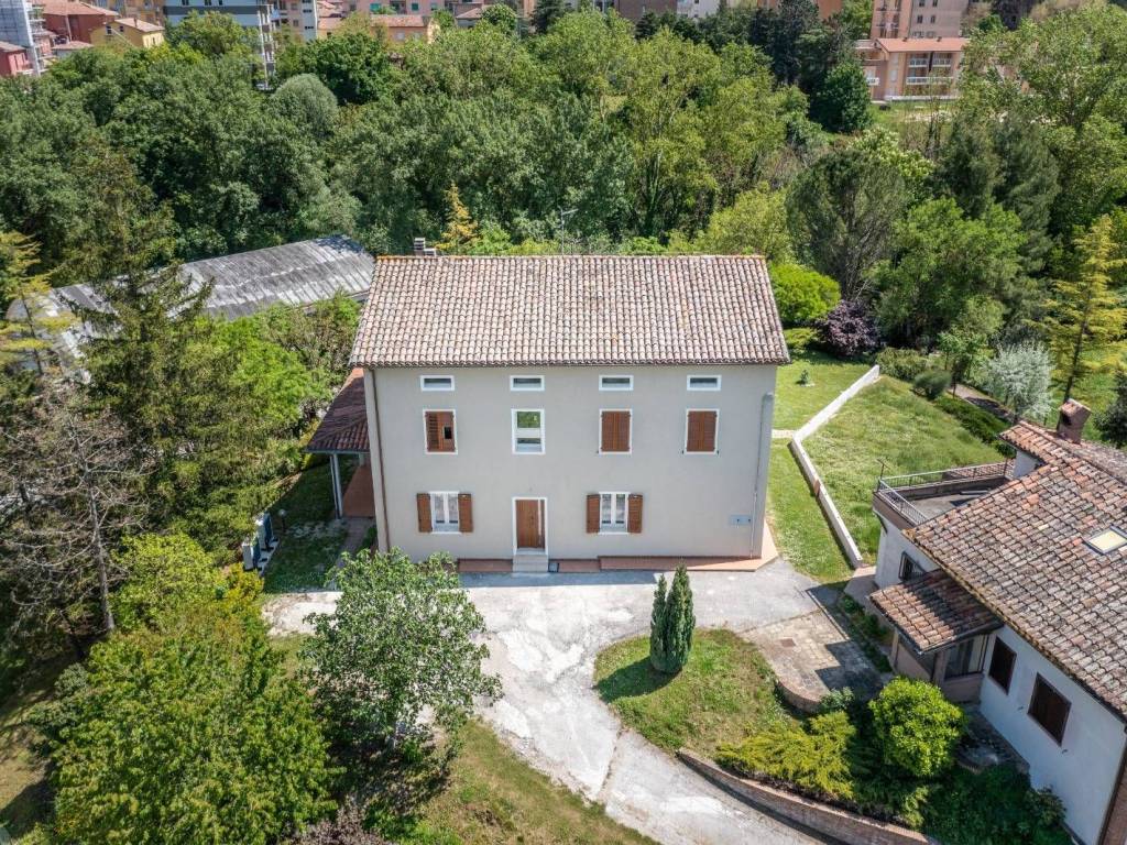 Appartamento a Fabriano in VIALE PIETRO MILIANI - Foto 2