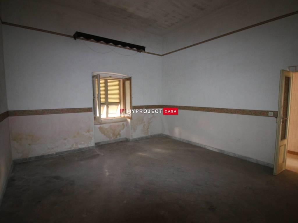 Casa indipendente a Crispiano in Via Salita Lucarelli - Foto 5