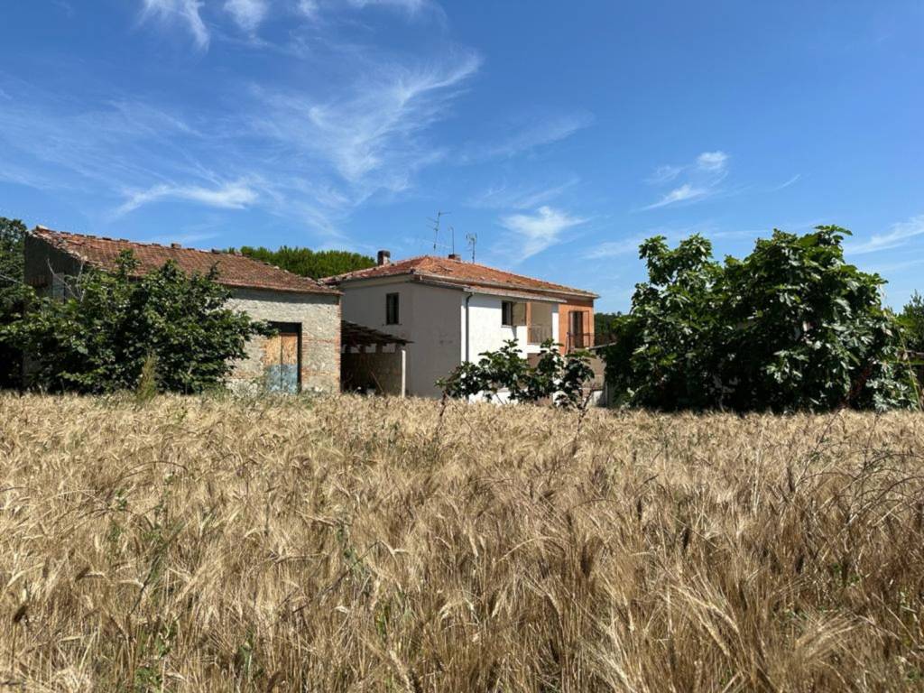 Casa indipendente a Alanno in Via Sant'Agata - Foto 1