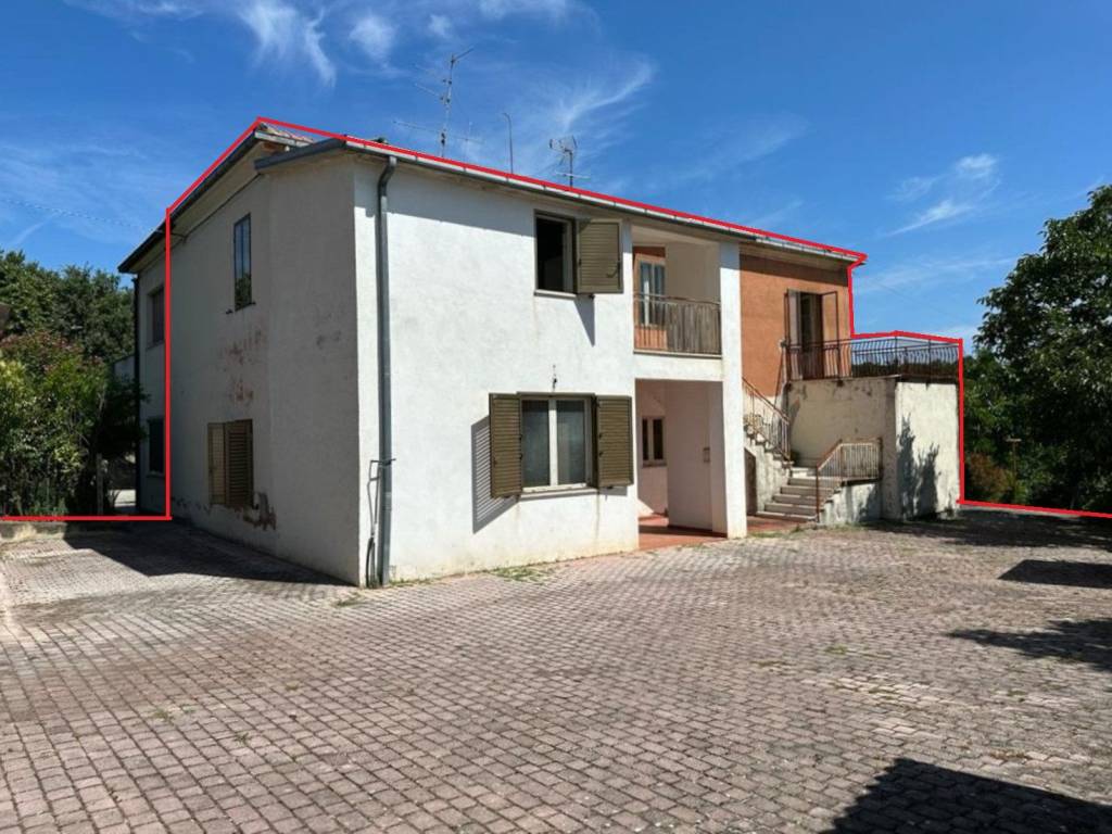 Casa indipendente a Alanno in Via Sant'Agata - Foto 4