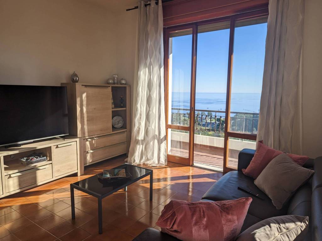 Appartamento a Sanremo in Via Padre Semeria , 522 - Foto 2