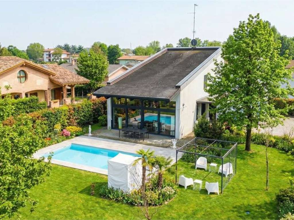 Villa a Reggio emilia in Via Ognissanti, 13 - Foto 2