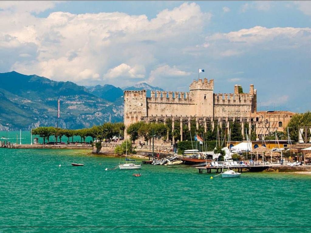 Villa a Torri del benaco in Via Gioacchino Rossini - Foto 3