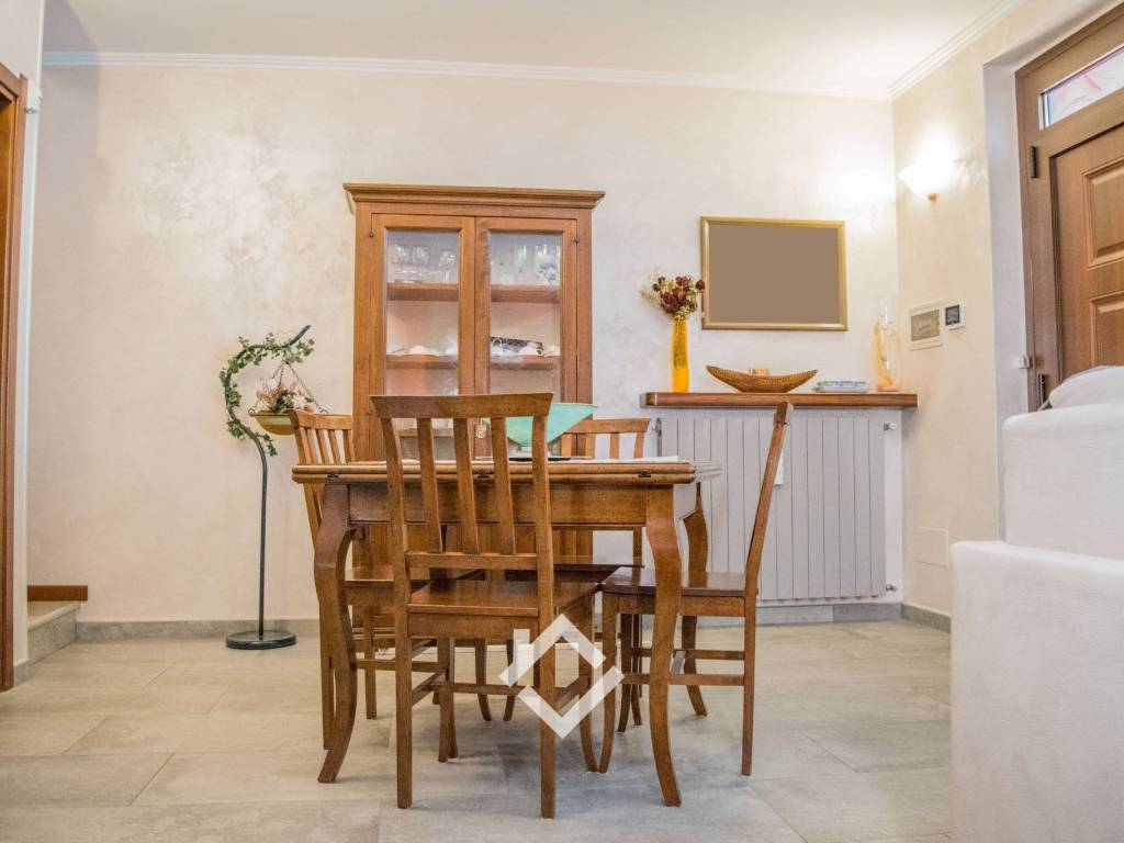 Villetta a schiera a Comabbio in Via Lucio Fontana - Foto 3