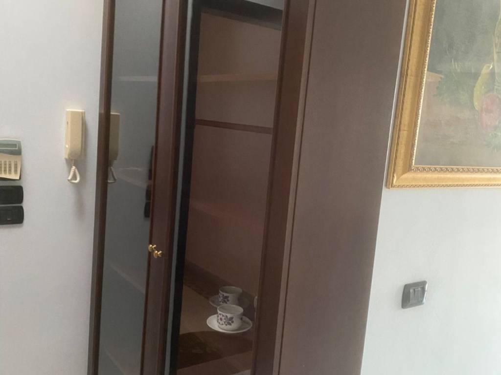 Appartamento a Castellaneta in Via Mastrobuono Traversa 3 - Foto 2