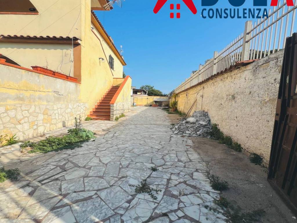 Appartamento a Castel volturno in Via Gaetano Donizetti - Foto 2