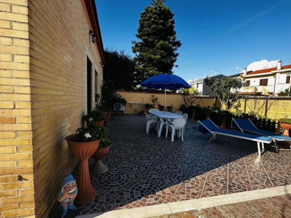 Appartamento a Fiumicino in Via Porto Romano - Foto 4