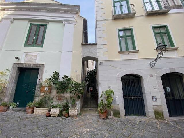 Immobile a Salerno in Larghetto San Pietro a Corte, 3 - Foto 2