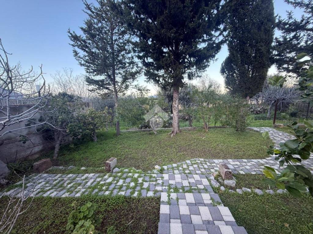 Terreno a Carini in VIA BRINDISI, 47 - Foto 2