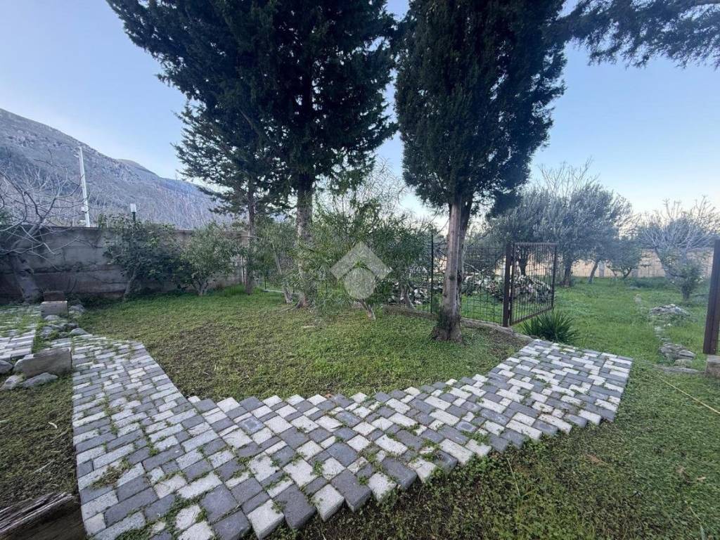 Terreno a Carini in VIA BRINDISI, 47 - Foto 3