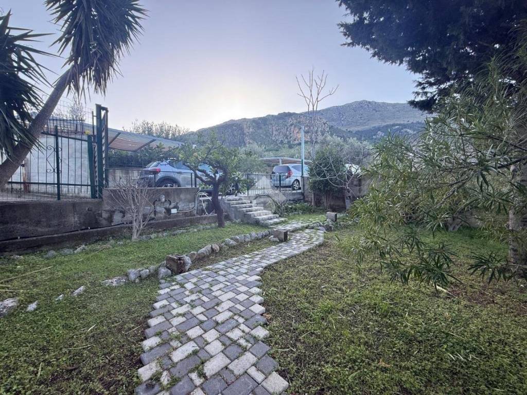 Terreno a Carini in VIA BRINDISI, 47 - Foto 4