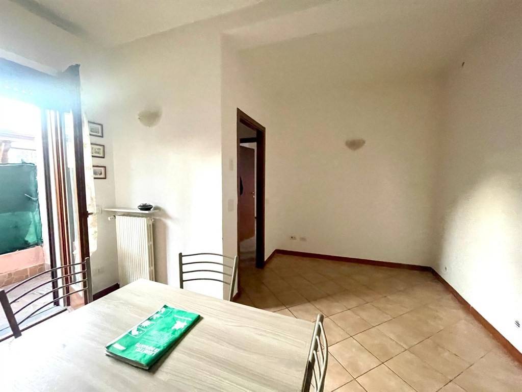 Appartamento a Azzate in Via Vittorio Veneto - Foto 5