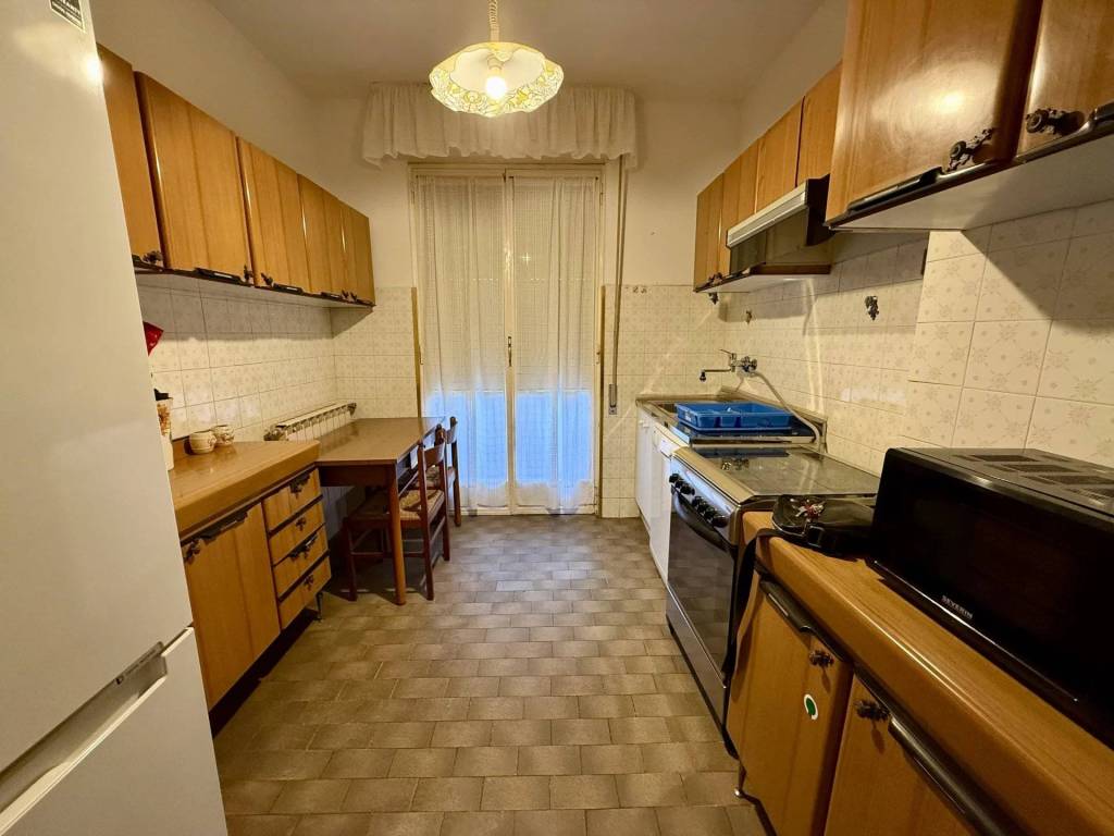 Appartamento a Lucca in Via Don Luigi Sturzo - Foto 4