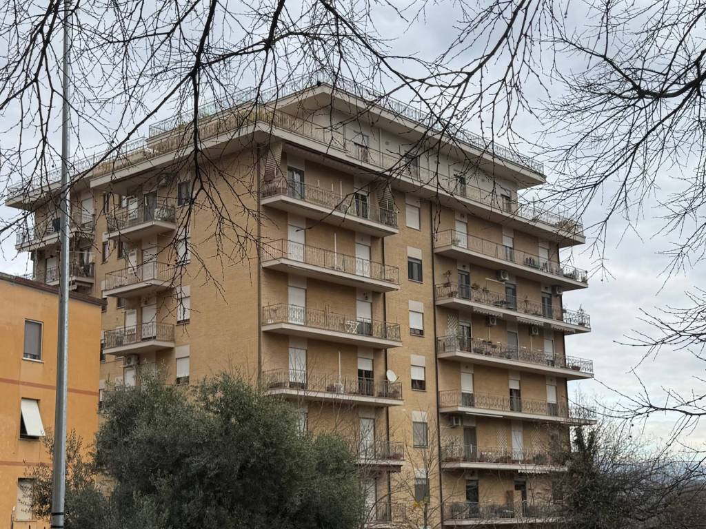 Appartamento a Frosinone in Via delle Fosse Ardeatine, 20 - Foto 3