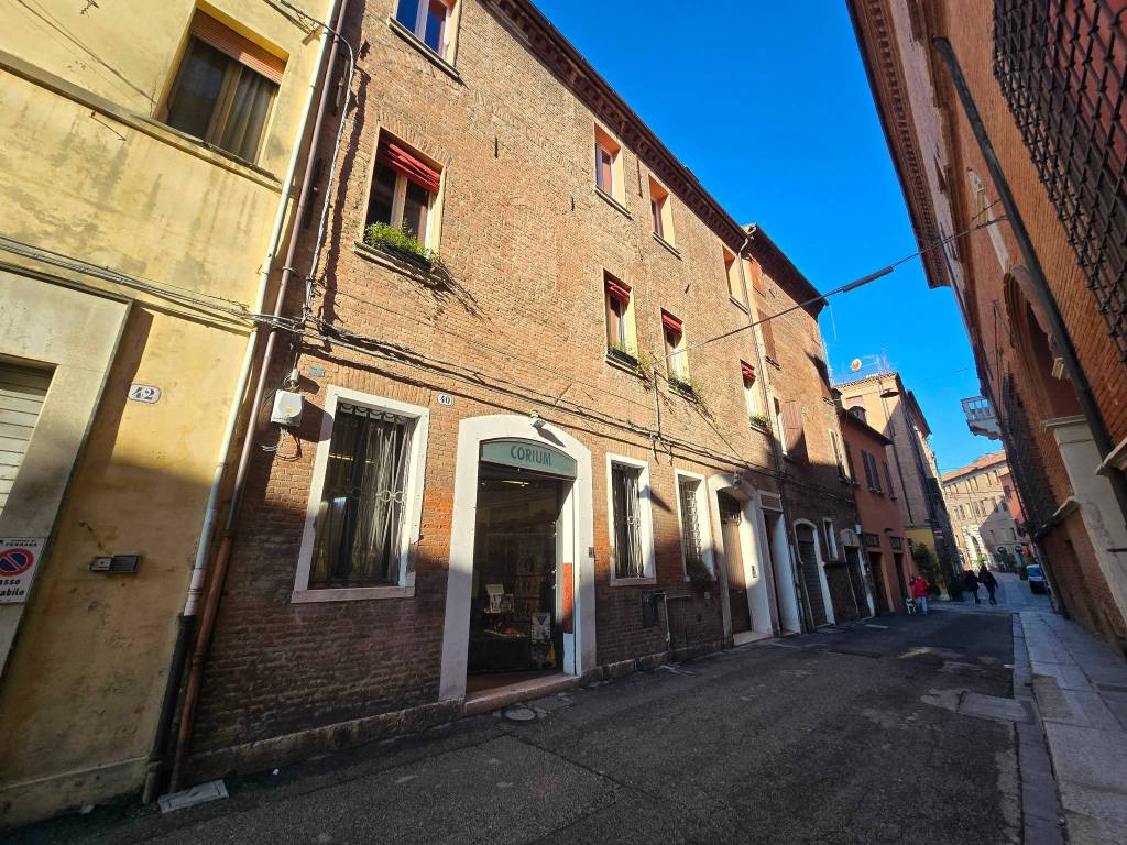 Appartamento a Ferrara in Via Contrari - Foto 2