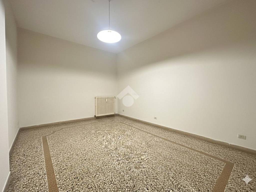 Appartamento a Tortona in Via Virginio Fracchia, 28 - Foto 2