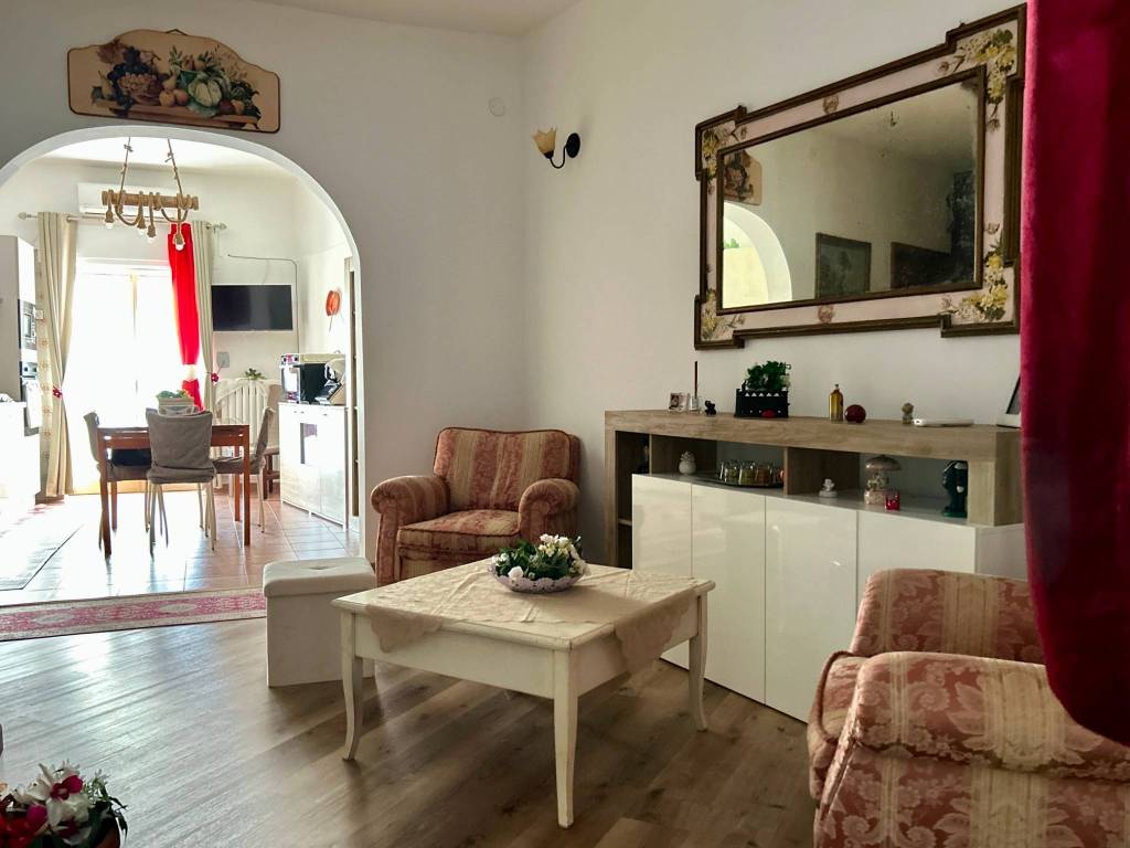 Appartamento a Grottaglie in Via Lombardia, 11 - Foto 2